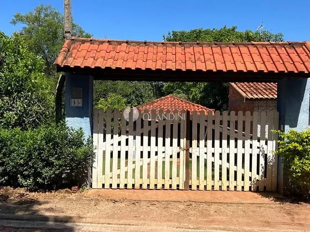 Chácara com 2327m² 2 quartos e 4 banheiros, à venda, no bairro Zona Rural em Artur Nogueira