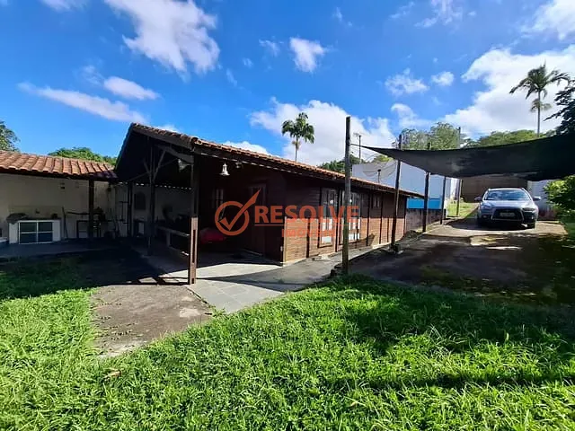 Chácara com 1500m² 2 quartos e 2 banheiros, à venda, no bairro Instituto do Alcool em Guararema