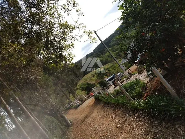 Chácara com 48400m² 2 quartos e 1 banheiro, à venda, no bairro Itaiacoca em Ponta Grossa