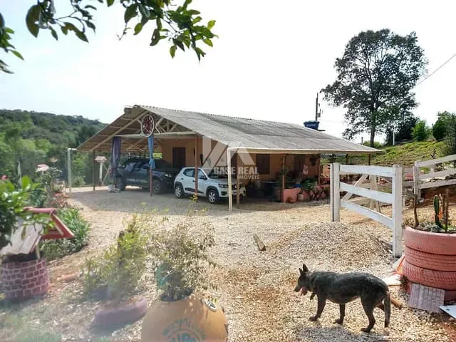 Chácara com 48400m² 2 quartos e 1 banheiro, à venda, no bairro Itaiacoca em Ponta Grossa