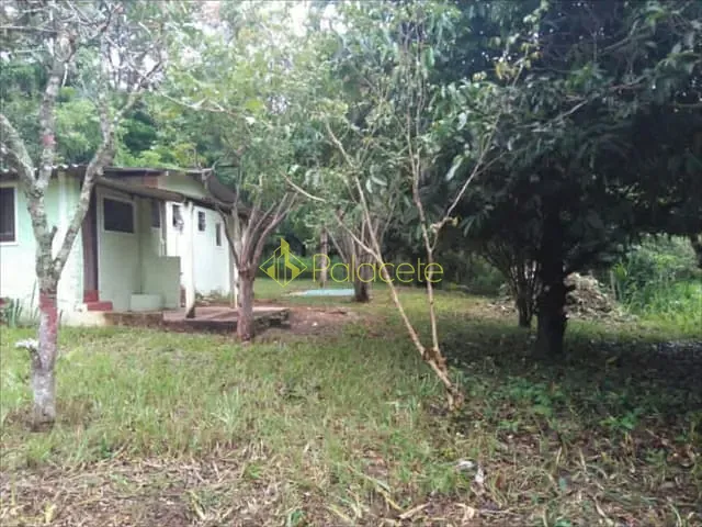 Chácara com 20000m² 2 quartos e 2 banheiros, à venda, no bairro Ribeirão Grande em Pindamonhangaba