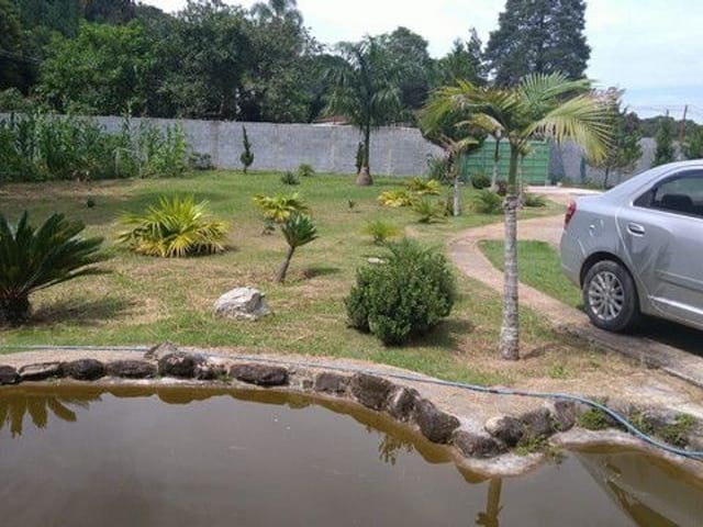 Chácara com 2500m² 3 quartos e 4 banheiros, à venda, no bairro Itaquaciara em Itapecerica da Serra