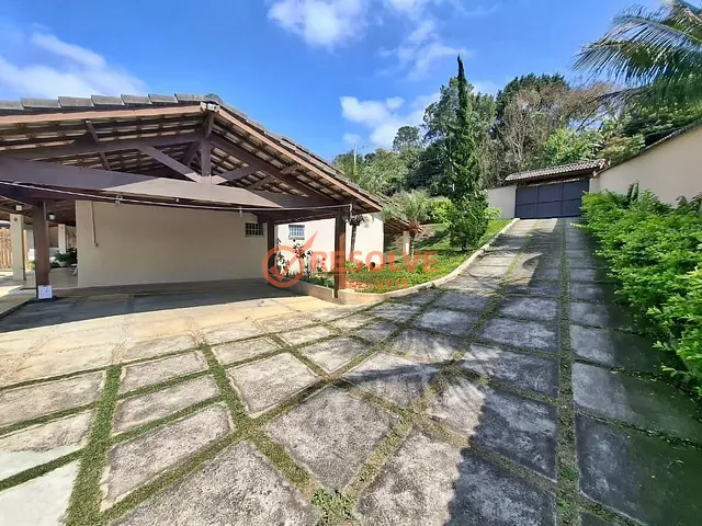 Chácara com 7000m² 3 quartos e 6 banheiros, à venda, no bairro Parateí em Guararema