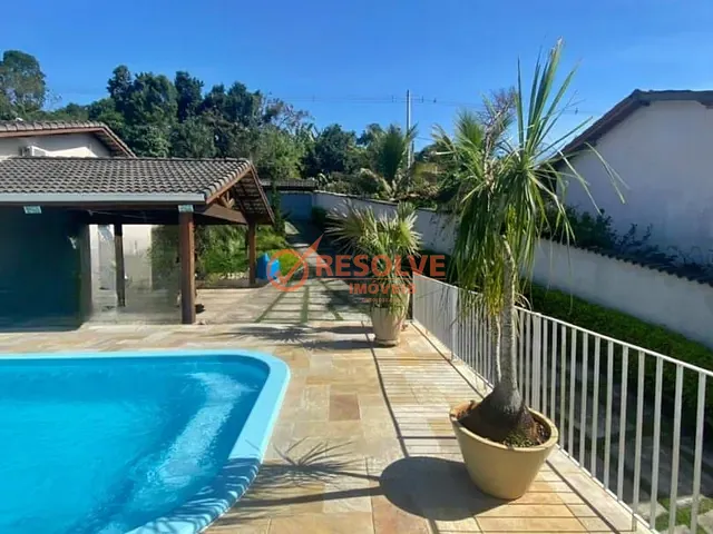 Chácara com 7000m² 3 quartos e 6 banheiros, à venda, no bairro Parateí em Guararema