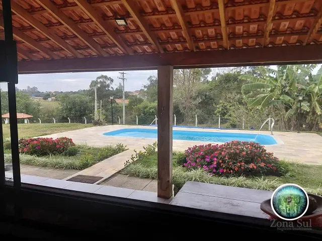 Chácara com 150m² 2 quartos e 2 banheiros, à venda, no bairro Fazenda D'Oeste I em Araçoiaba da Serra