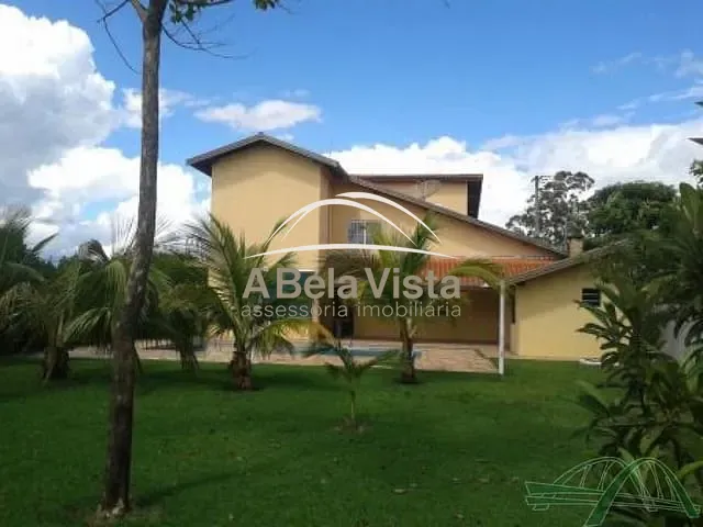 Chácara com 1000m² 4 quartos e 4 banheiros, à venda, no bairro CENTRO em Boituva
