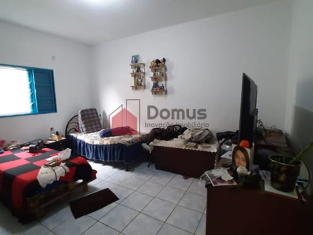 Chácara à venda, no bairro Jardim Regina em Pindamonhangaba