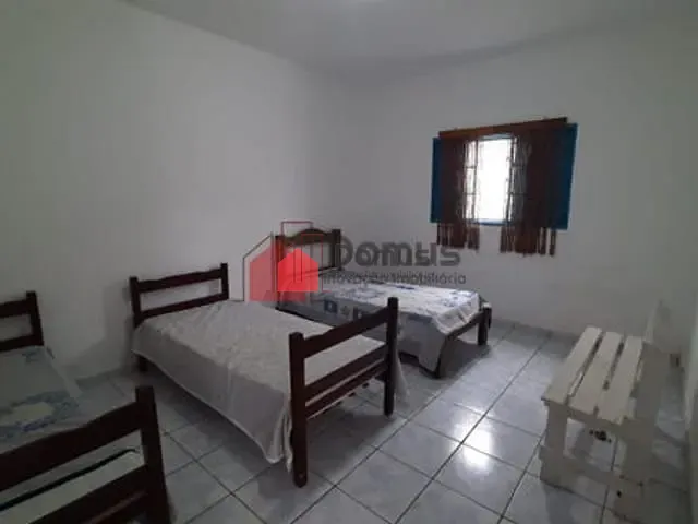 Chácara à venda, no bairro Jardim Regina em Pindamonhangaba