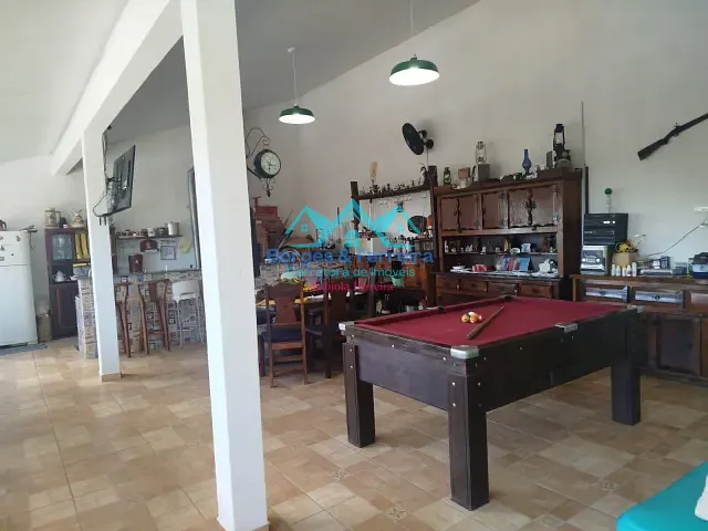 Chácara com 1500m² 3 quartos e 3 banheiros, à venda, no bairro Carafá em Votorantim