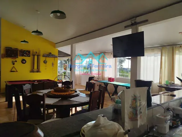 Chácara com 1500m² 3 quartos e 3 banheiros, à venda, no bairro Carafá em Votorantim