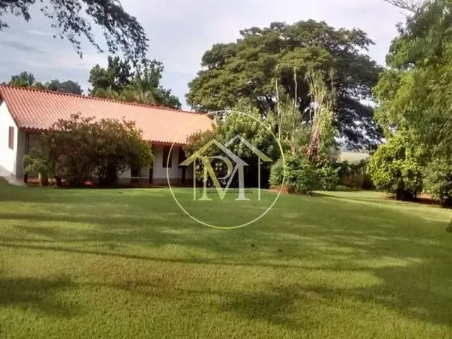 Chácara com 2800m² 2 quartos e 2 banheiros, à venda, no bairro Jd Escócia em Araçoiaba da Serra