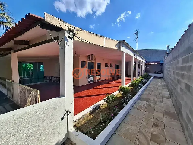 Chácara com 800m² 3 quartos e 2 banheiros, à venda, no bairro Parateí em Guararema