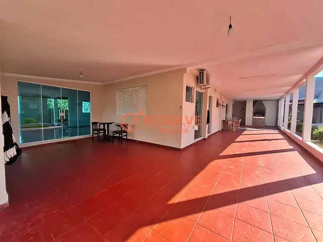 Chácara com 800m² 3 quartos e 2 banheiros, à venda, no bairro Parateí em Guararema