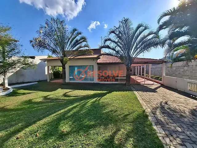 Chácara com 800m² 3 quartos e 2 banheiros, à venda, no bairro Parateí em Guararema