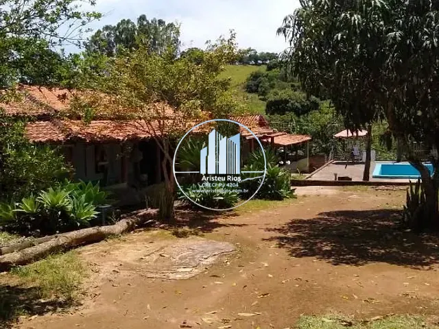 Chácara com 1800m² 3 quartos e 3 banheiros, à venda, no bairro Zona Rural em Cambuí