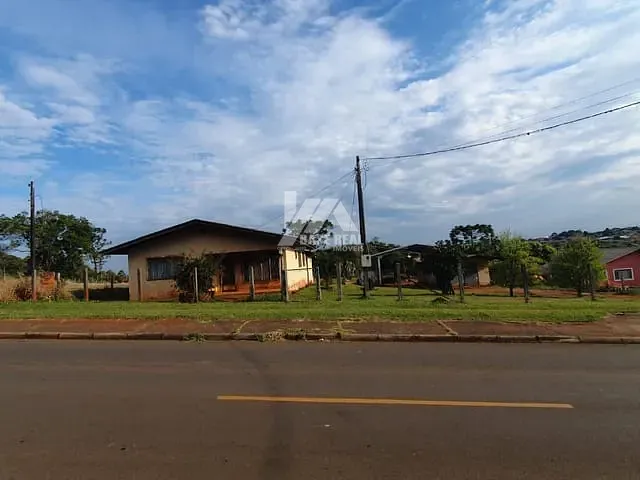 Chácara com 3080m² 5 quartos e 2 banheiros, à venda, no bairro Cará-cará em Ponta Grossa