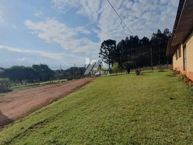 Chácara com 3080m² 5 quartos e 2 banheiros, à venda, no bairro Cará-cará em Ponta Grossa