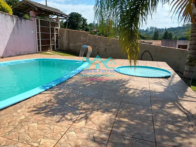 Chácara com 1500m² 3 quartos e 3 banheiros, à venda, no bairro Carafá em Votorantim