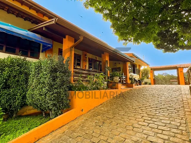 Chácara com 1164m² 3 quartos e 5 banheiros, à venda, no bairro São Pedro em Jaguariúna