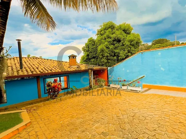 Chácara com 1164m² 3 quartos e 5 banheiros, à venda, no bairro São Pedro em Jaguariúna