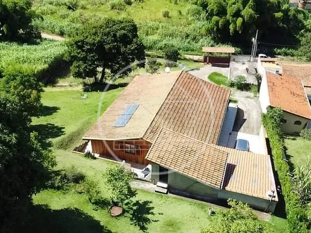Chácara com 2300m² 3 quartos e 2 banheiros, à venda, no bairro Chacara Fernao Dias em Atibaia