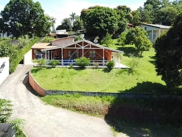 Chácara com 2300m² 3 quartos e 2 banheiros, à venda, no bairro Chacara Fernao Dias em Atibaia