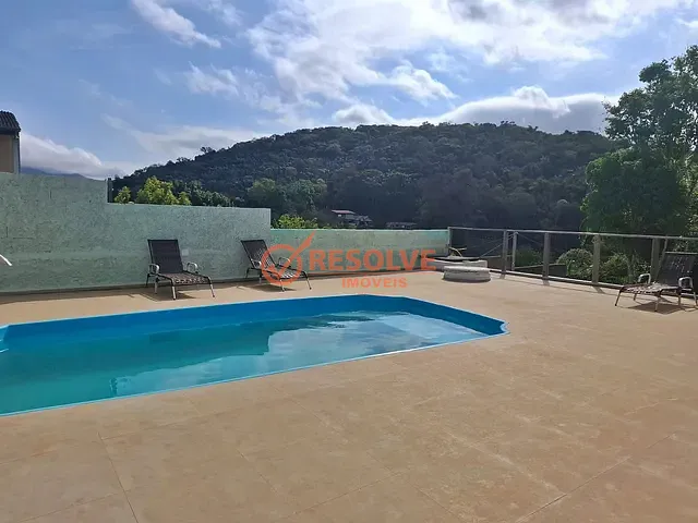 Chácara com 1060m² 3 quartos e 4 banheiros, à venda, no bairro Serra do Itapeti em Guararema