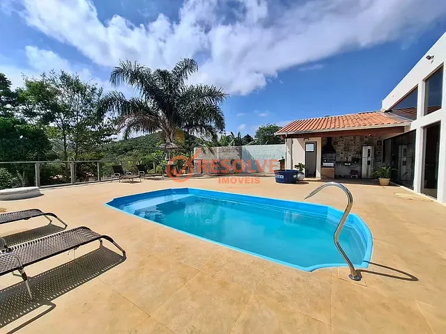 Chácara com 1060m² 3 quartos e 4 banheiros, à venda, no bairro Serra do Itapeti em Guararema
