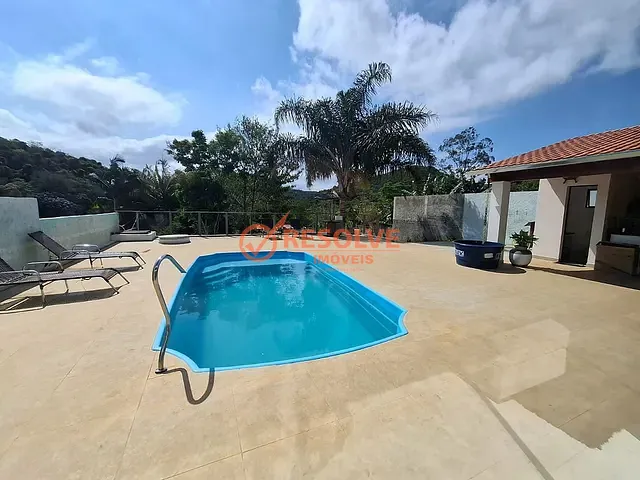Chácara com 1060m² 3 quartos e 4 banheiros, à venda, no bairro Serra do Itapeti em Guararema
