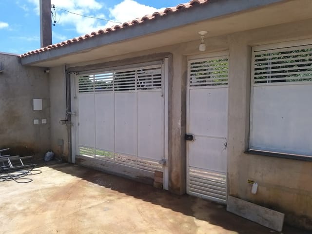 Chácara com 1100m², à venda, no bairro São Miguel em Cambuí