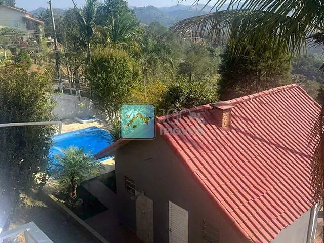 Chácara com 1660m² 3 quartos e 2 banheiros, à venda, no bairro Freitas em São José dos Campos