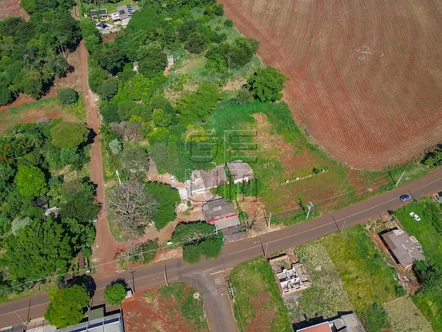 Chácara com 2261m², à venda, no bairro Olímpico em Londrina