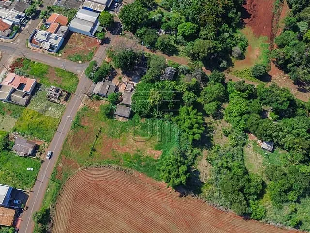 Chácara com 2261m², à venda, no bairro Olímpico em Londrina