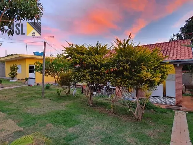 Chácara com 1250m² 3 quartos e 2 banheiros, à venda, no bairro Piracangaguá em Taubaté