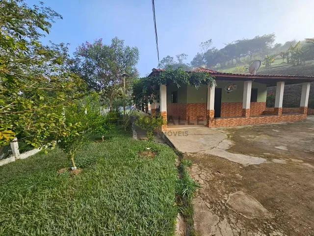Chácara com 3000m² 3 quartos e 2 banheiros, à venda, no bairro Tamanduá em Pedralva