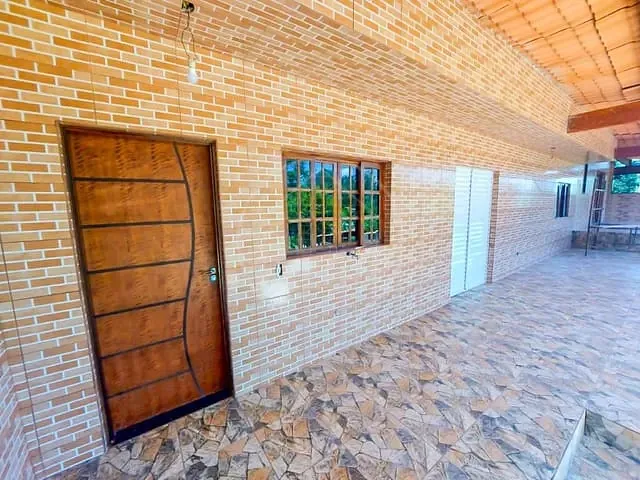 Chácara com 1350m² 2 quartos e 2 banheiros, à venda, no bairro Parelheiros em São Paulo
