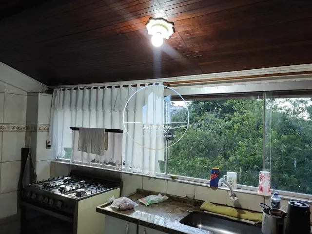Chácara com 1000m² 3 quartos e 2 banheiros, à venda, no bairro Portal Ipiranga em Pouso Alegre