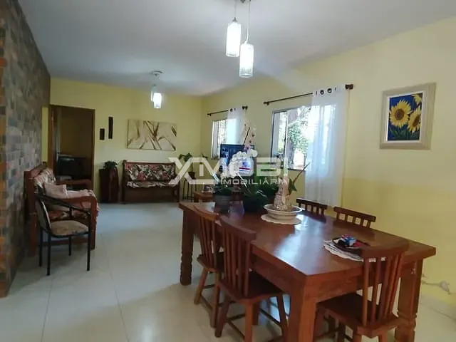 Chácara com 1650m² 3 quartos e 4 banheiros, à venda, no bairro caioçara em Jarinu