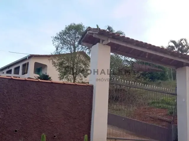 Chácara com 273m² 3 quartos e 2 banheiros, à venda, no bairro Neves em Piranguinho