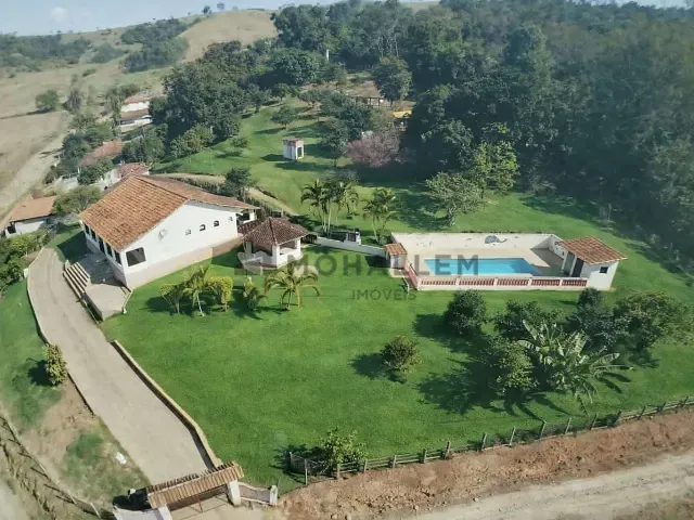 Chácara com 273m² 3 quartos e 2 banheiros, à venda, no bairro Neves em Piranguinho