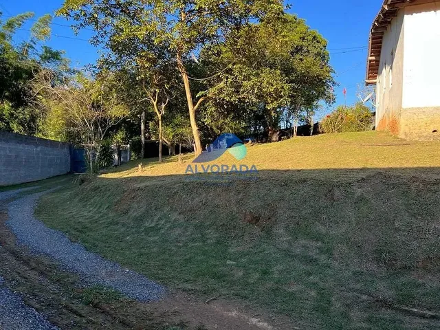 Chácara com 10m² 4 quartos e 2 banheiros, à venda, no bairro São Benedito em Monteiro Lobato