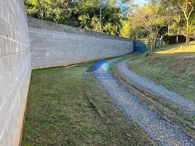 Chácara com 10m² 4 quartos e 2 banheiros, à venda, no bairro São Benedito em Monteiro Lobato