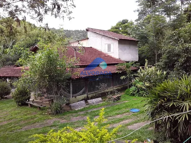 Chácara com 8000m² 4 quartos e 2 banheiros, à venda, no bairro Vila São Geraldo em São José dos Campos