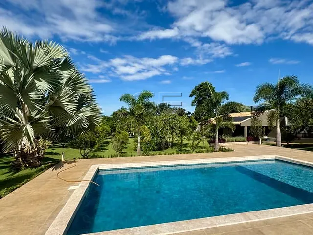 Chácara com 3010m² 4 quartos e 6 banheiros, à venda, no bairro Chácara Santa Maria em Cambé