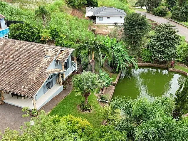 Chácara com 187m² 2 quartos e 1 banheiro, à venda, no bairro Zona Rural em Poço das Antas