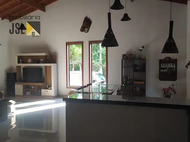 Chácara com 23000m² 3 quartos e 3 banheiros, à venda, no bairro Chácaras Cataguá em Taubaté