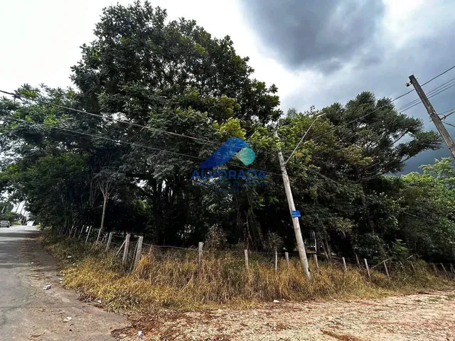 Chácara com 4000m² 2 quartos e 1 banheiro, à venda, no bairro Sapé I em Caçapava