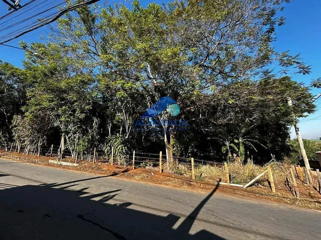 Chácara com 4000m² 2 quartos e 1 banheiro, à venda, no bairro Sapé I em Caçapava