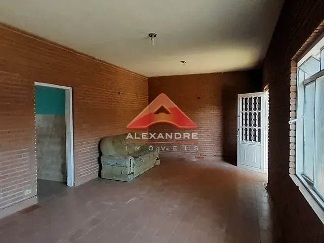 Chácara com 975m² 4 quartos e 3 banheiros, à venda, no bairro Primavera 1A em São José dos Campos