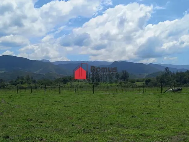 Chácara com 20445m², à venda, no bairro Mandú em Pindamonhangaba